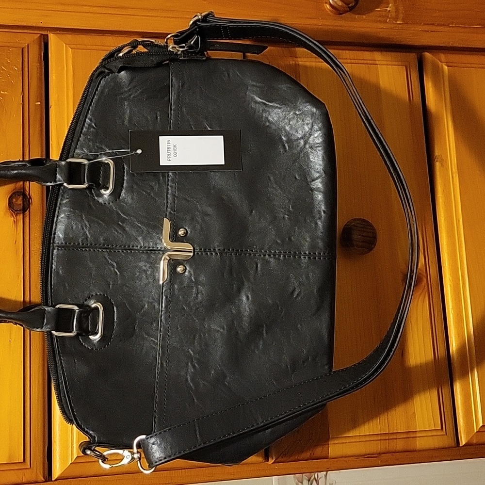 Crossbody handbag